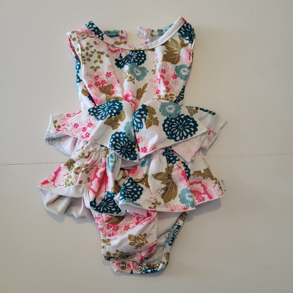 Baby girl blue and pink floral patterns ruffled onesie 0-3M super soft